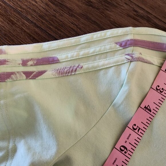 Adidas Women's 3-stripes Baby Tee NWT Green Large - Picture 3 of 11